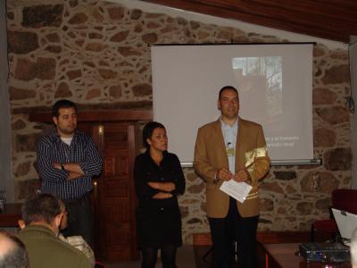 El senderismo y la recuperación de caminos a debate en la Casa Los Zamorano de Tegueste